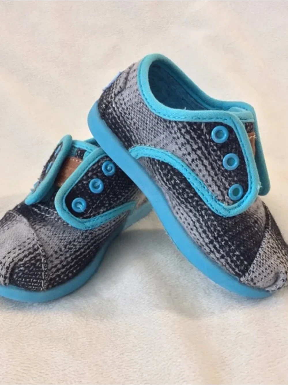 Toms Tiny Cordones Baby size 5